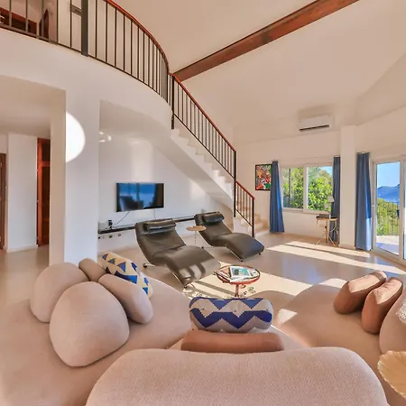 Apartmán Ambassador Penthouse Kaş