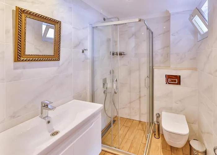 Ambassador Penthouse *